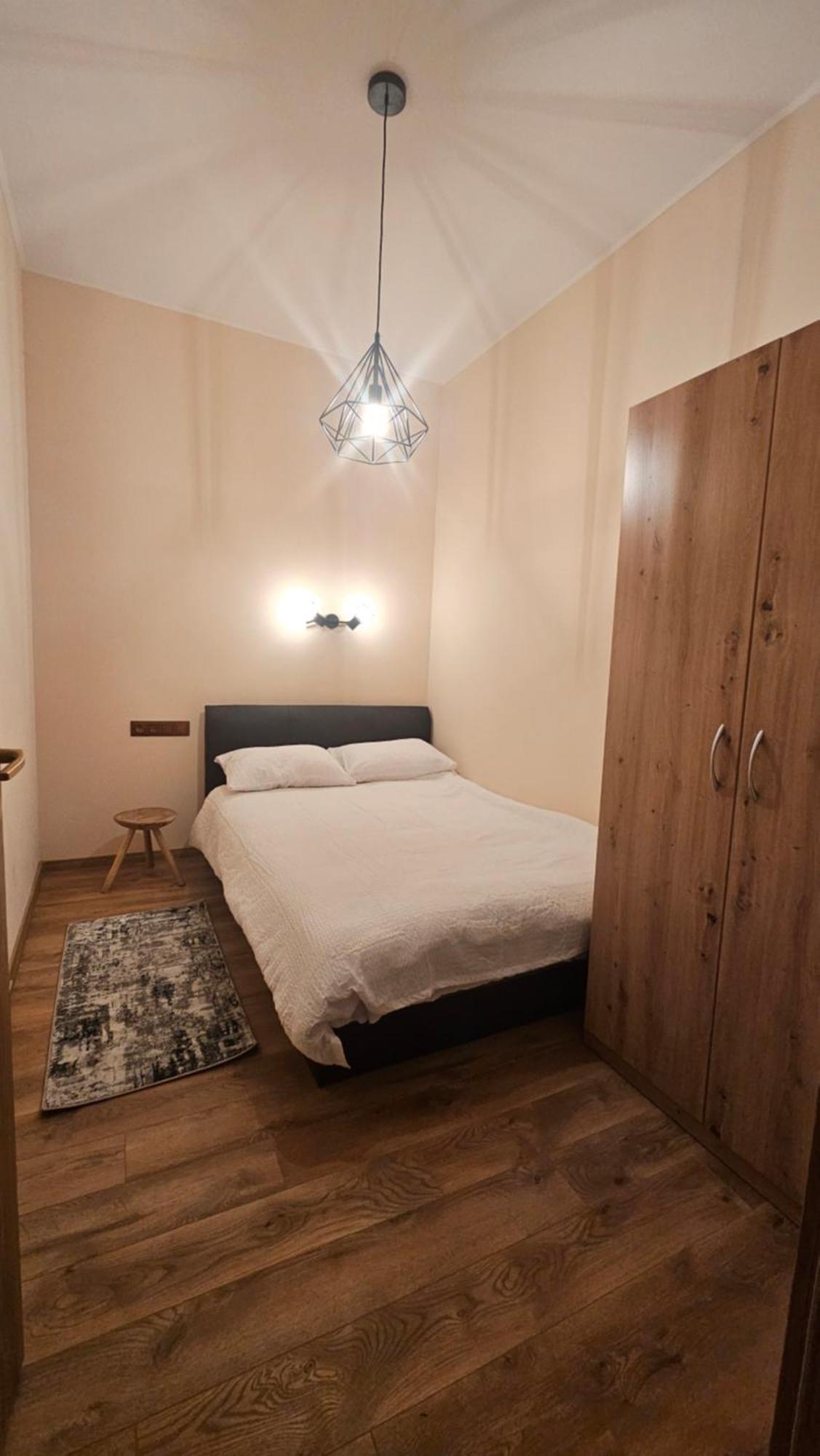Piata Unirii - Yulia's Ultra-central Retreat Apartment Oradea