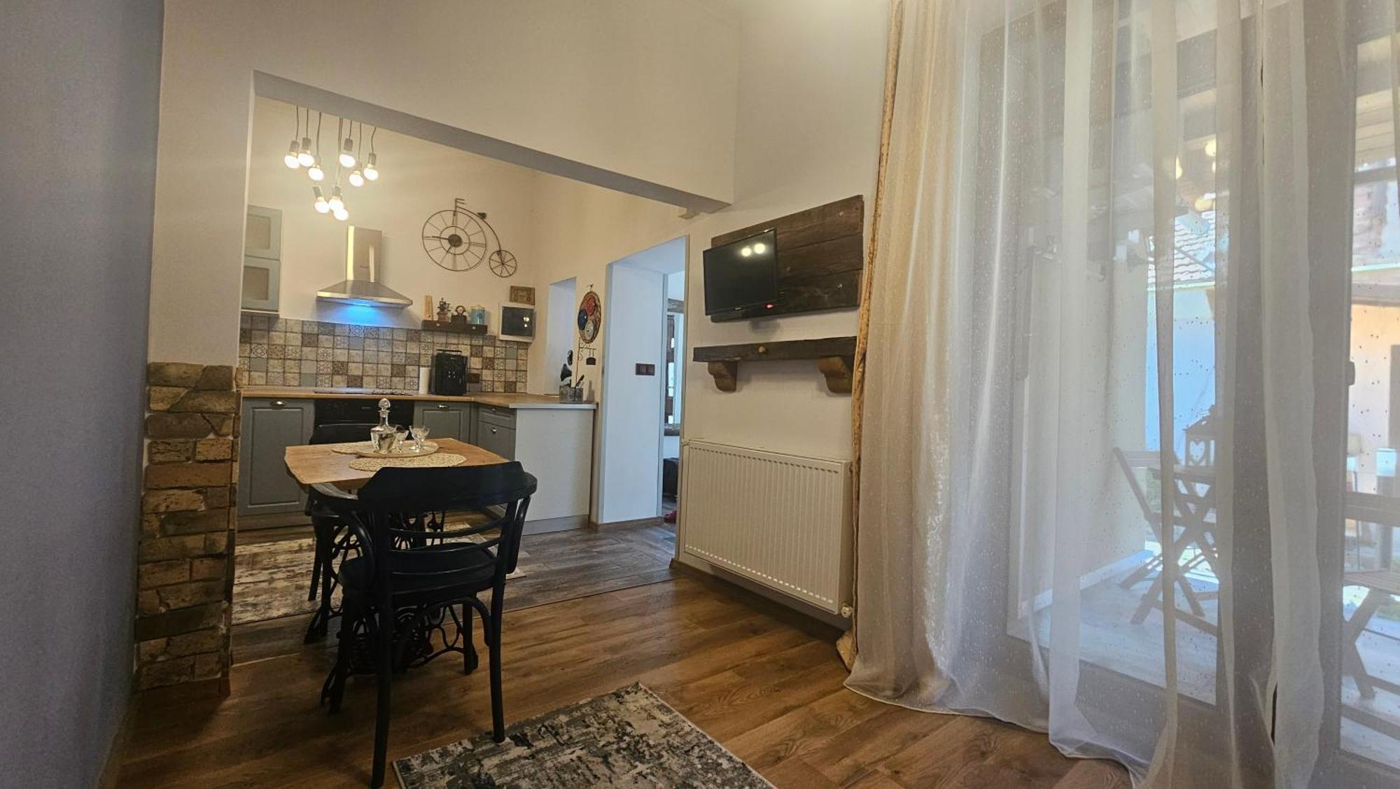 Apartment Piata Unirii - Yulia's Ultra-central Retreat
